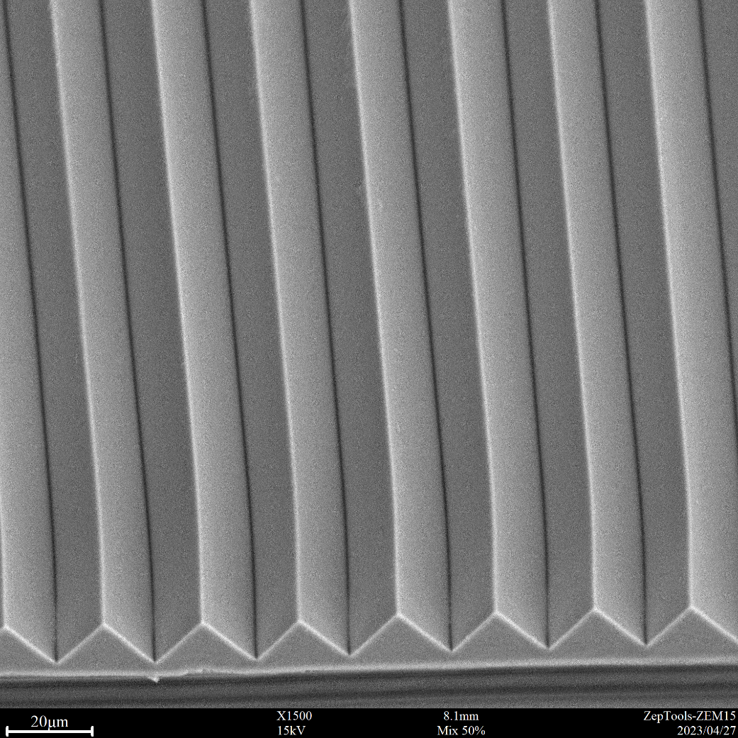 3M增量膜表面形貌结构的局部放大图像 3M增量膜表面形貌结构的局部放大图像